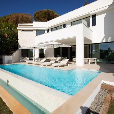Royale, Moderna Con Piscina Y Vistas Al Mar Villa *
