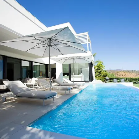 Royale, Moderna Con Piscina Y Vistas Al Mar *
