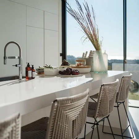 Royale, Moderna Con Piscina Y Vistas Al Mar Marbella