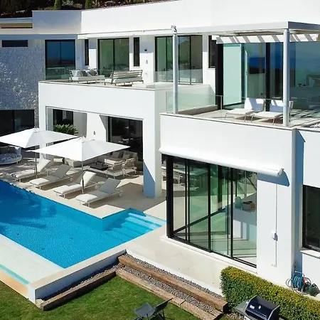 Royale, Moderna Con Piscina Y Vistas Al Mar * ماربيا