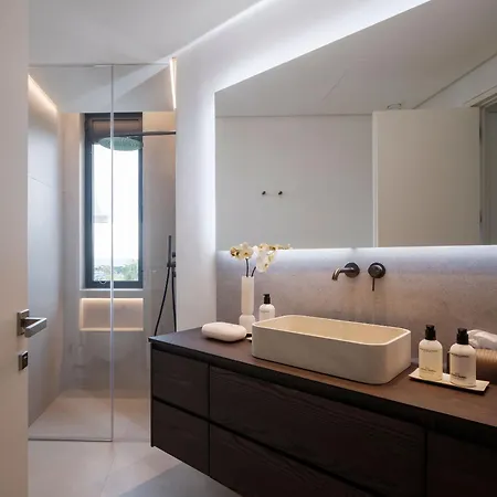 Royale, Moderna Con Piscina Y Vistas Al Mar