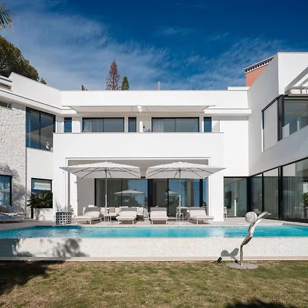 Royale, Moderna Con Piscina Y Vistas Al Mar Marbella