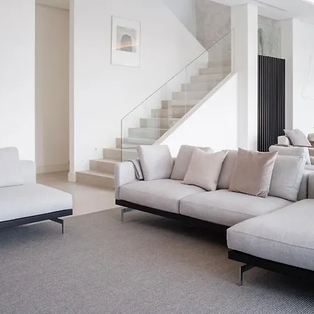 Royale, Moderna Con Piscina Y Vistas Al Mar Villa