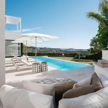 Villa Royale, Moderna Con Piscina Y Vistas Al Mar