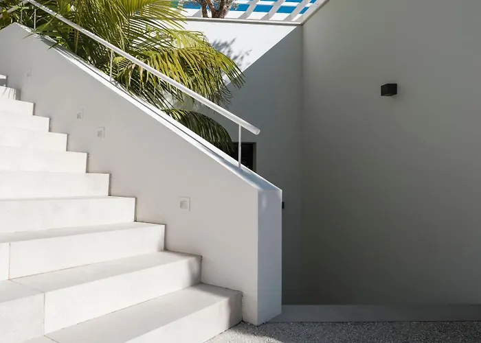 Royale, Moderna Con Piscina Y Vistas Al Mar *