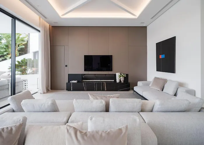 Royale, Moderna Con Piscina Y Vistas Al Mar Villa Marbella