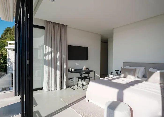 Royale, Moderna Con Piscina Y Vistas Al Mar *