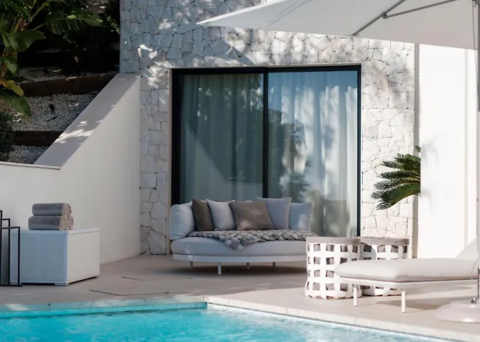 Villa Royale, Moderna Con Piscina Y Vistas Al Mar