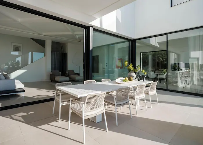 Royale, Moderna Con Piscina Y Vistas Al Mar Marbella